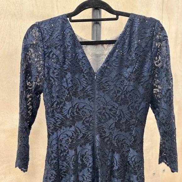 Tahari ASL navy evening gown NWT size 8 - Picture 3 of 15